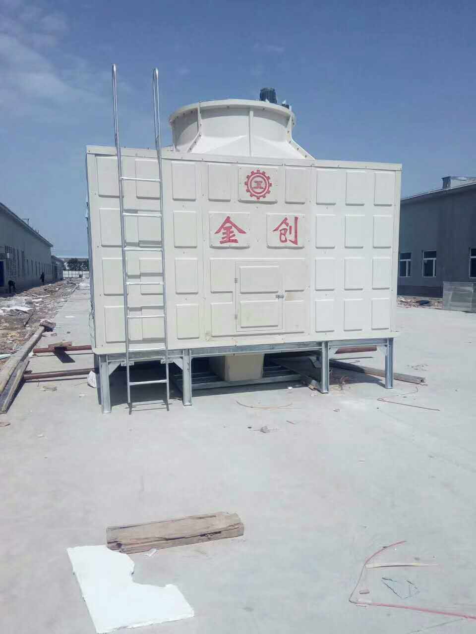新疆600T低噪音型金創橫流式方型冷卻塔
